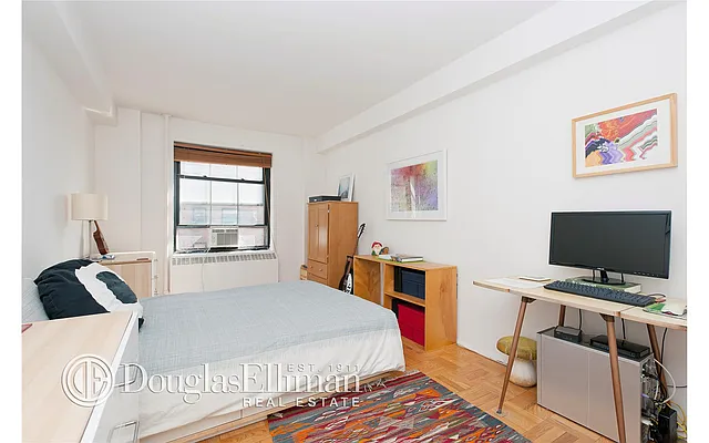 Sold by Douglas Elliman | media 4