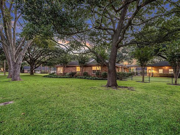 Massive corner 16,437 sq. ft lot. One of the most beautiful lots in Belknap Brookside.