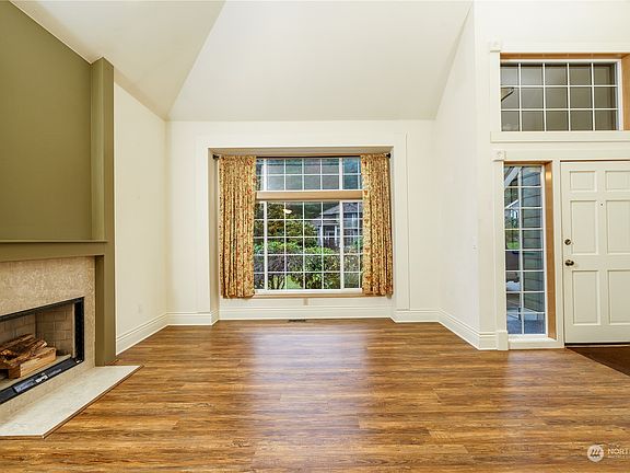 3rd image of 1216 32nd Street Ct NW