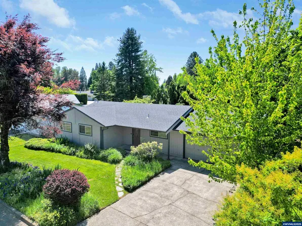 4834 Driftwood Ct NE, Salem, OR 97305