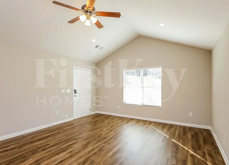 294 Cedar Springs Ln — Photo 6
