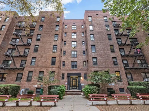 2717 E 28th St APT 4E, Brooklyn, NY 11235