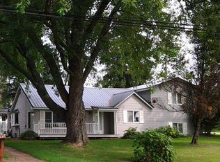 1504 W Taft Rd, Saint Johns, MI 48879