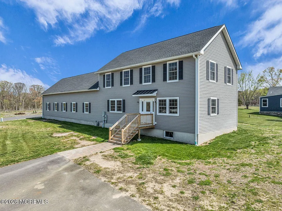 553 Colts Neck Rd #B