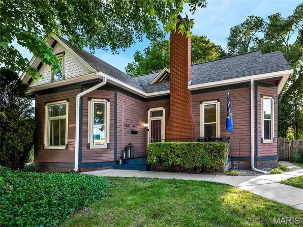 301 S Kansas St, Edwardsville, IL 62025
