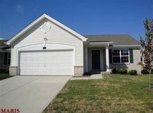 12112 McKelvey Place Dr, Bridgeton, MO 63044