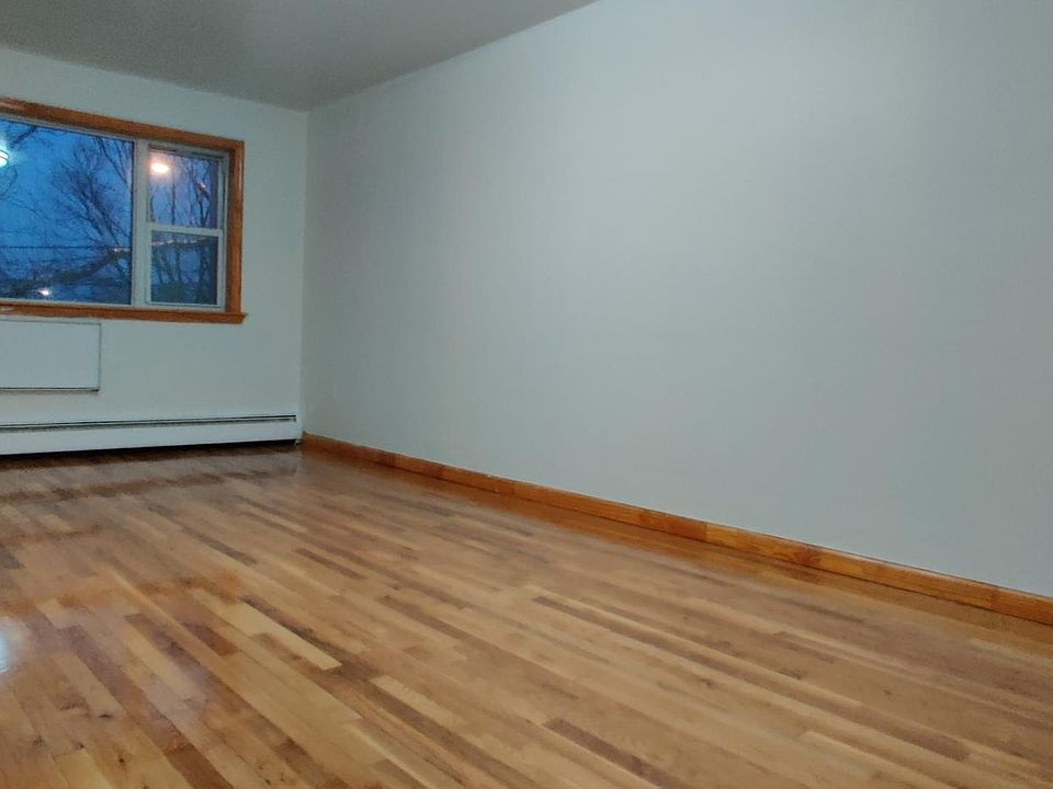1st image of 835 Throggs Neck Expy #2