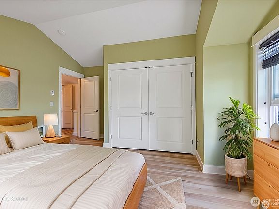 5th image of 5033 12th Avenue NE #B