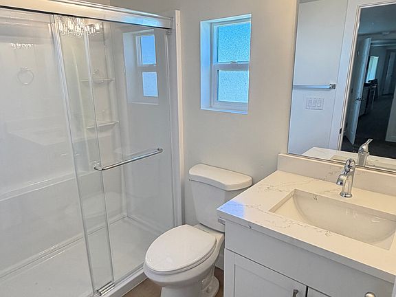 5th image of 764 W Monte Blanco St #102