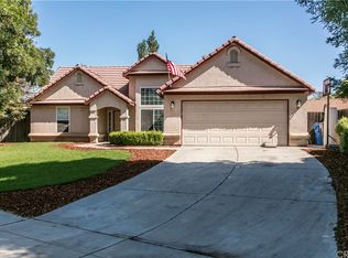 2341 Riverview Dr, Madera, CA 93637