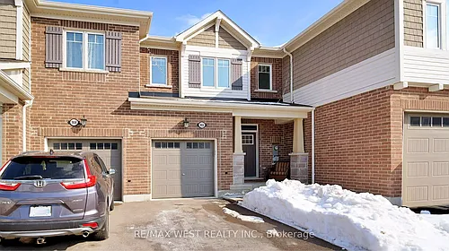 902 Sumac Cres Photo 1