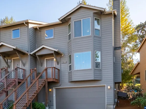 1274 Westbrook Dr NW, Salem, OR 97304