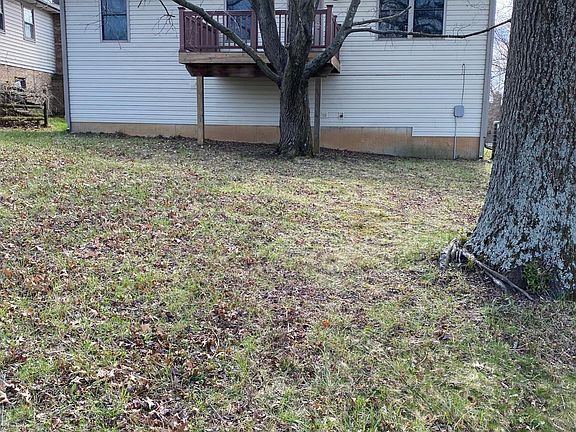 3rd image of 8570 Winthrop Cir