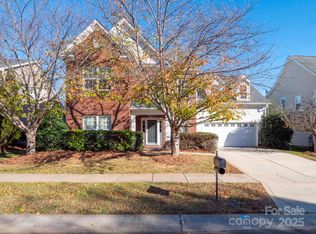 1613 Jekyll Ln, Waxhaw, NC 28173