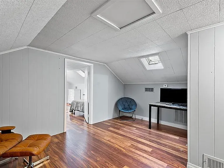 115 Ardmore Ave — Photo 12