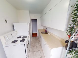 3693 Windsor St #8, Halifax, NS B3K 5G7