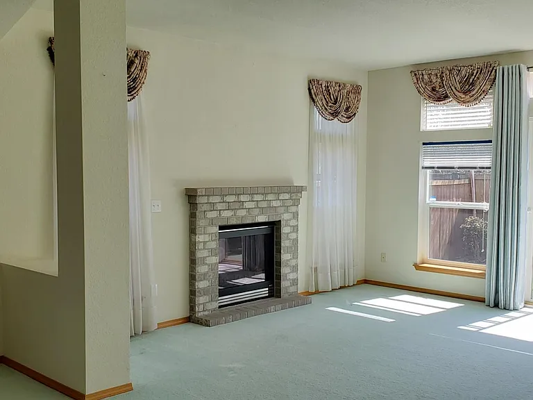 4419 Shale St SE — Photo 3