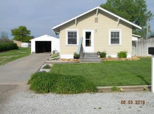 211 Victory St, Sutherland, NE 69165