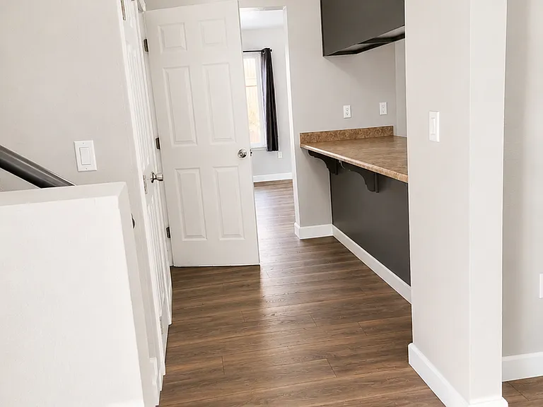 Midtown Flats - Duplex — Photo 3