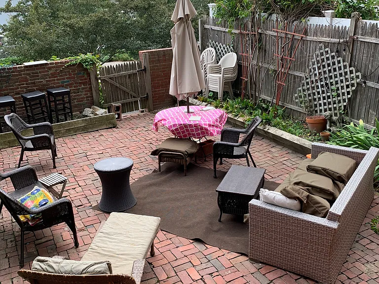 193 Webster St #B — Photo 3