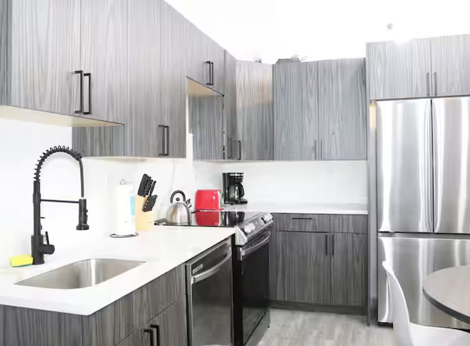1st image of 455 Pavonia Ave #1B
