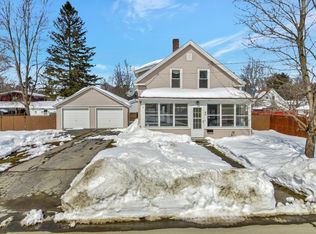 14 E Houghton St, Madison, ME 04950