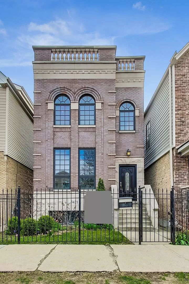 3421 N Oakley Ave, Chicago, IL 60618 | Zillow