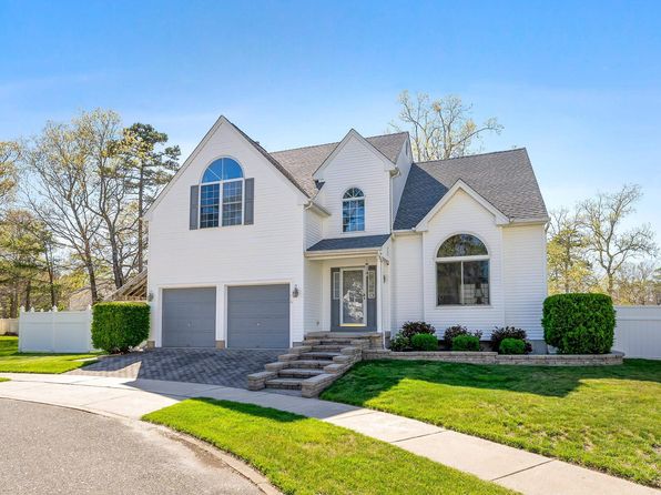 74 Irving Ct, Mays Landing, NJ 08330