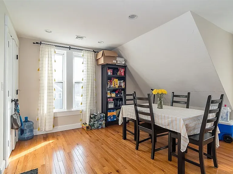 13 West St #B — Photo 7