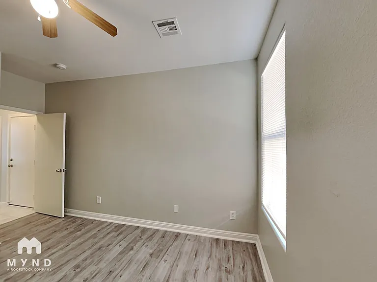2500 Birds Nest Cactus Ct — Photo 21