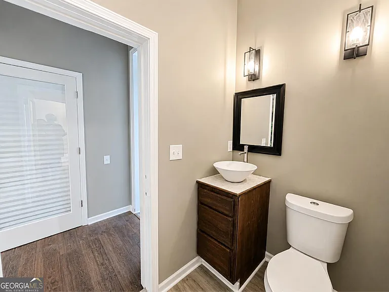 5589 River Rd #A — Photo 20