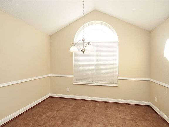 3rd image of 2395 Fort Daniels Dr
