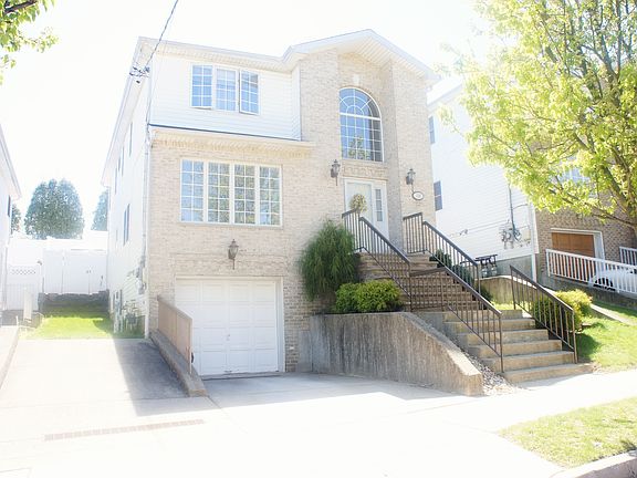 3rd image of 108 Lenhart St
