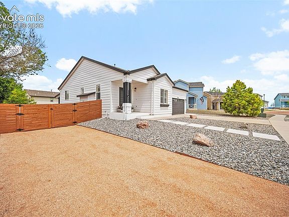 5th image of 2268 Pinyon Jay Dr