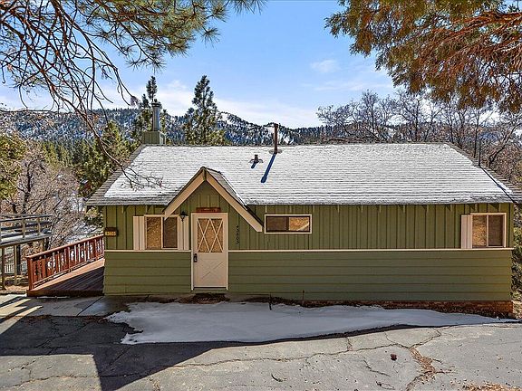 2nd image of 43605 San Pasqual Dr