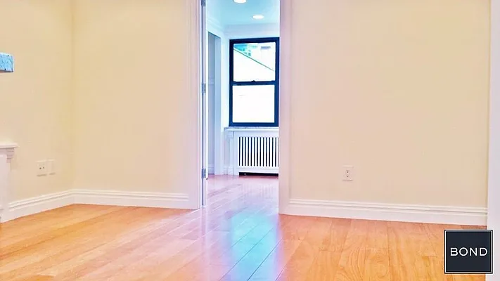 Rented by Bond New York | media 14