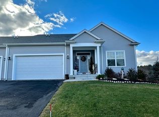 166 Stone Hill Dr #1, Whitinsville, MA 01588