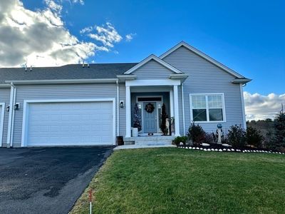 166 Stone Hill Dr #1, Whitinsville, MA, 01588