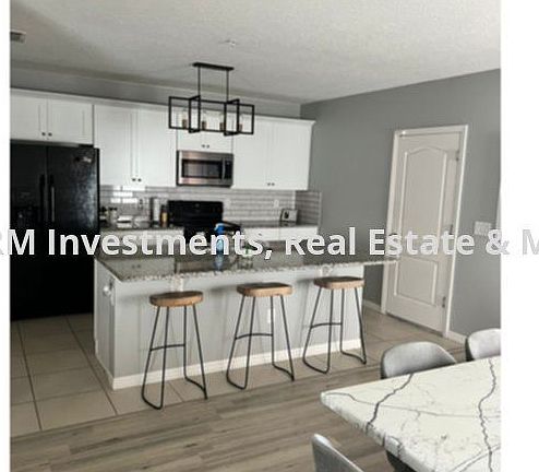 3rd image of 4835 Apple Blossom Ln