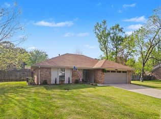 105 Honeysuckle St, New Boston, TX 75570