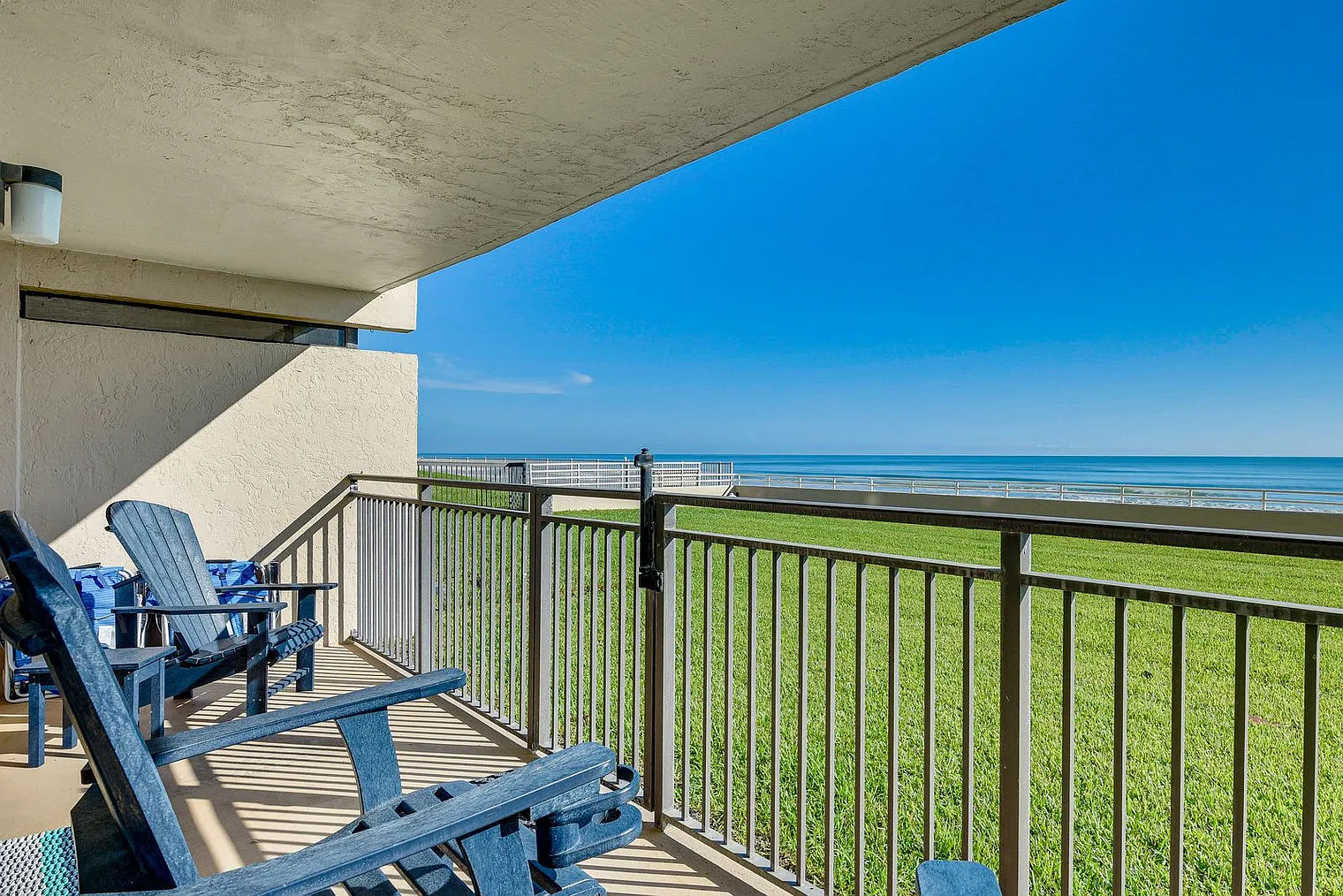 2 bed, 2.0 bath, 1259 sqft, $4,435 — Photo 3
