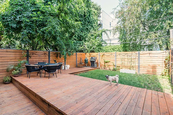 Sold by Compass | media 1