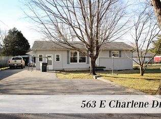 563 W Charlene Dr, Sparta, TN 38583