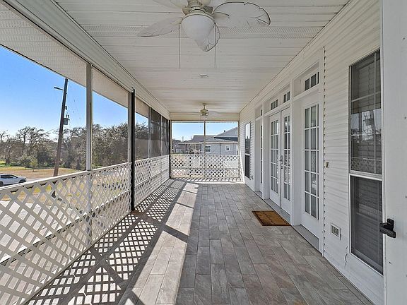 2nd image of 1306 Spring Branch Dr