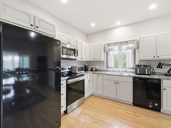 4th image of 29 Butternut Lane