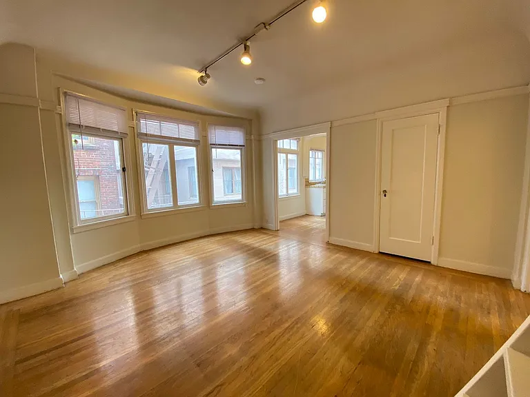 930 Sutter Street — Photo 11