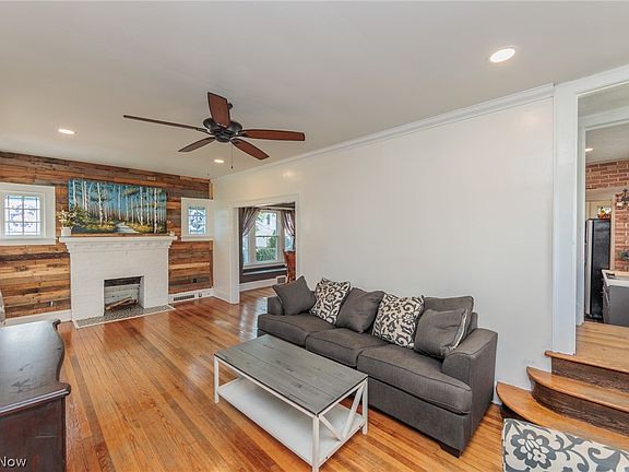 5th image of 251 Princeton Ave