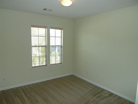 5th image of 15915 Arapaho Bend Ln