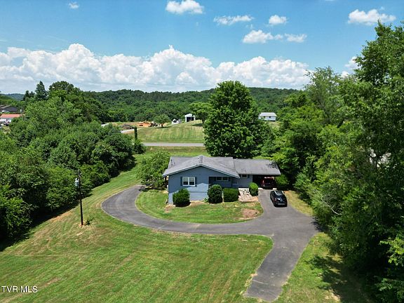 3rd image of 1351 Old Parrottsville Hwy