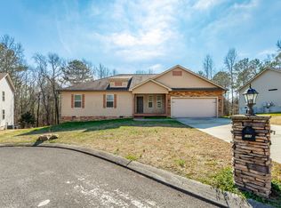 188 Cottage Crest Ct, Chickamauga, GA 30707